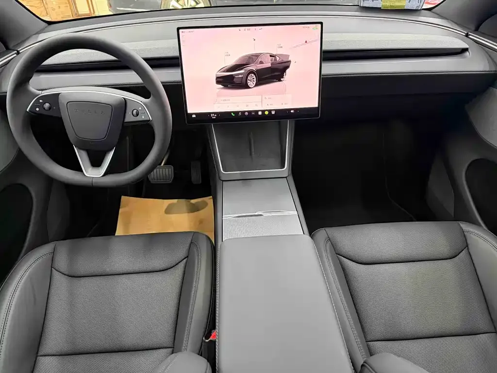 Tesla Model Y — фото 9