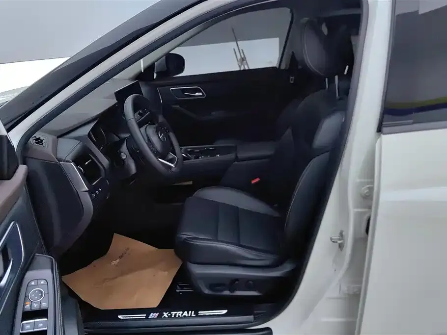Nissan X-Trail 2022 из CN, фото 2