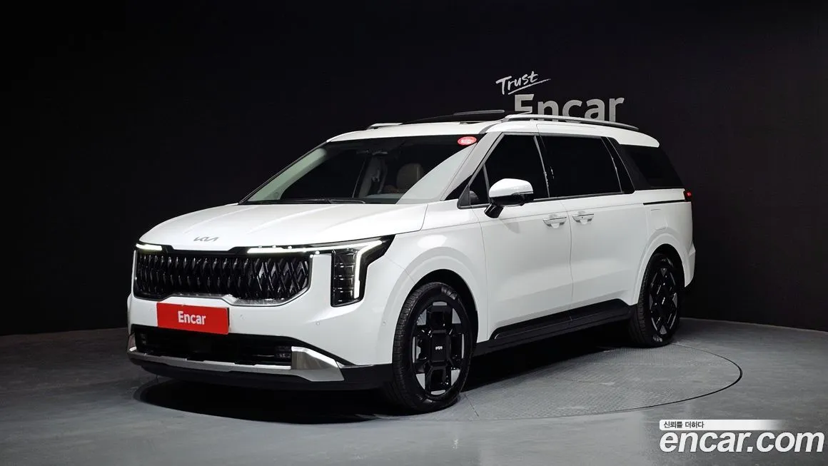 Kia Carnival HEV 9-Seater Signature