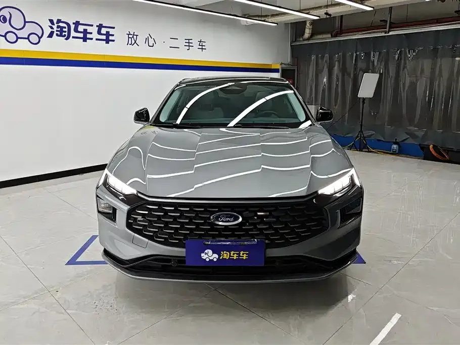 Ford Mondeo 2023 из CN, фото 2