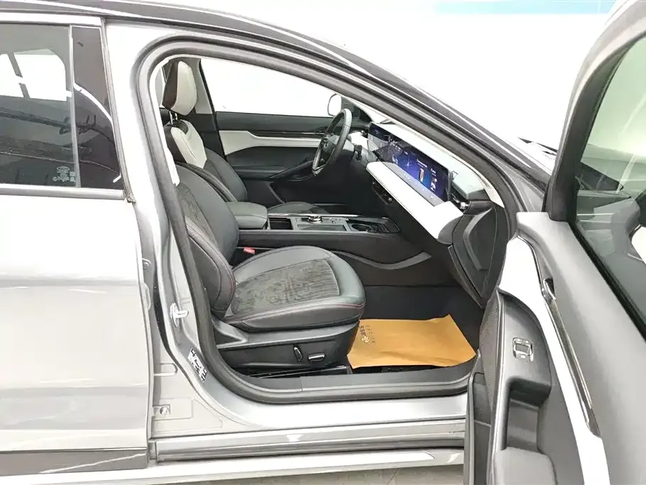 Ford Mondeo 2023 из CN, фото 10