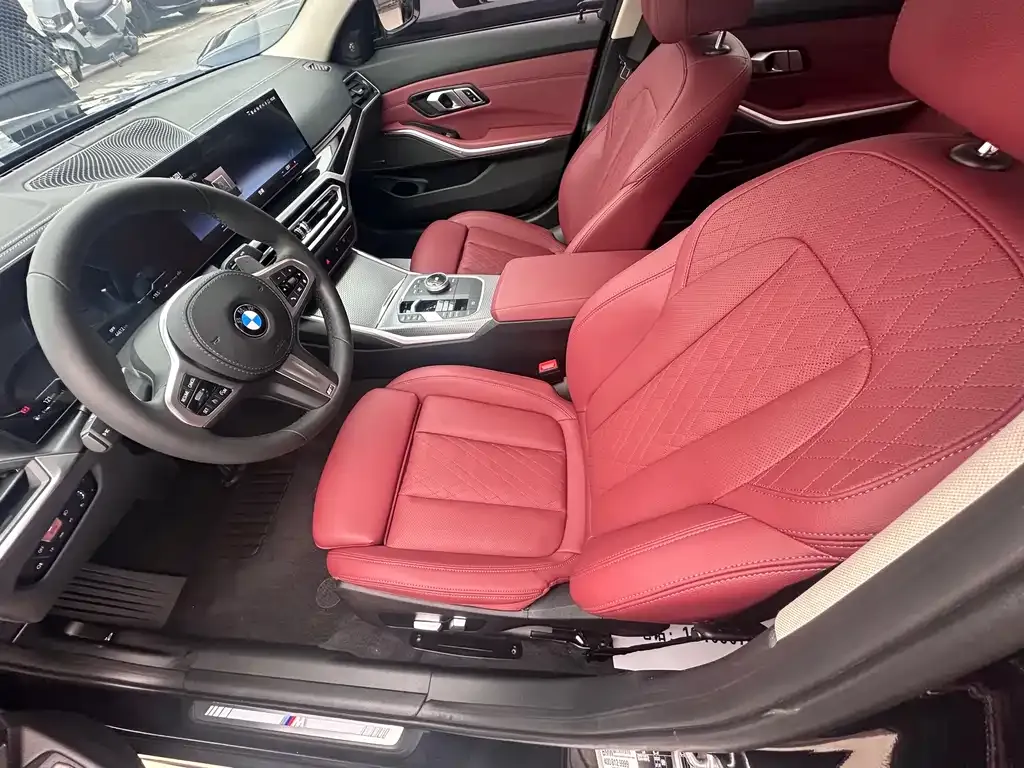 BMW 3 Series 2023 из CN, фото 2