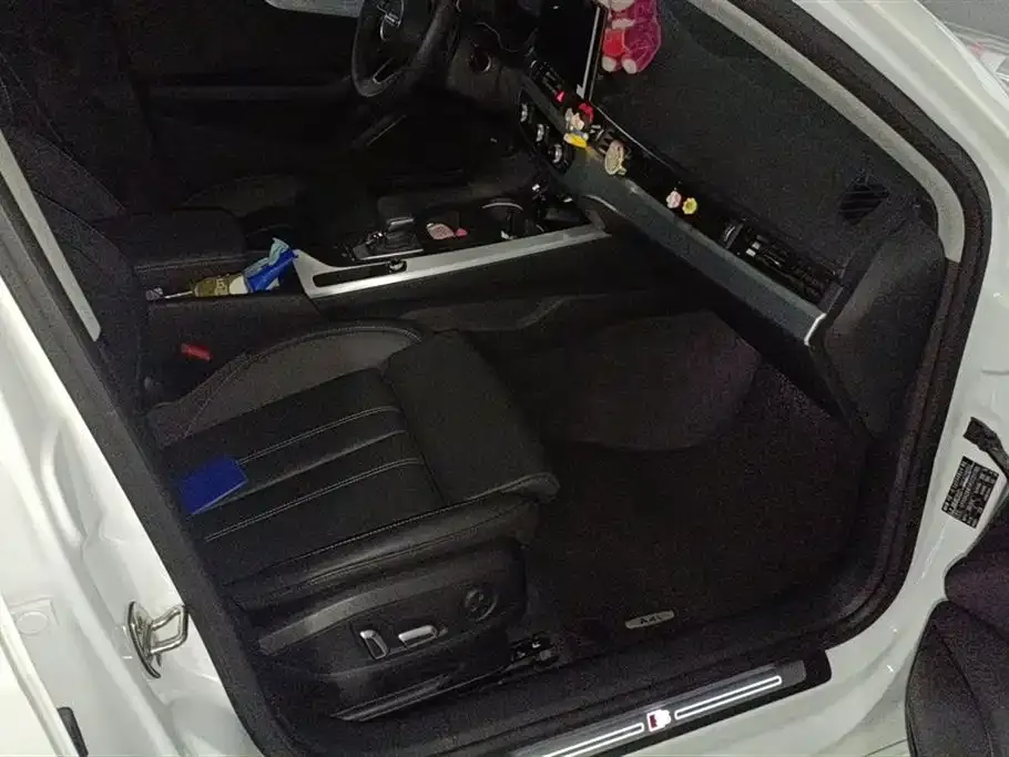 Audi A4L 2024 из CN, фото 6