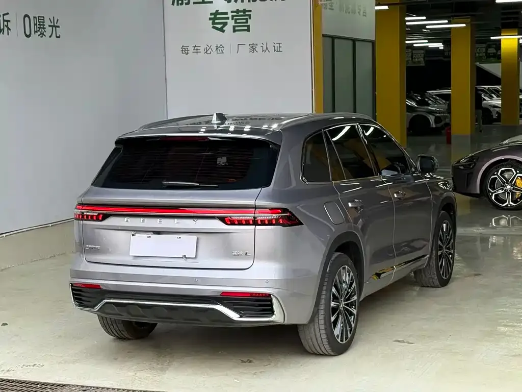 Geely Xingyue L — фото 6