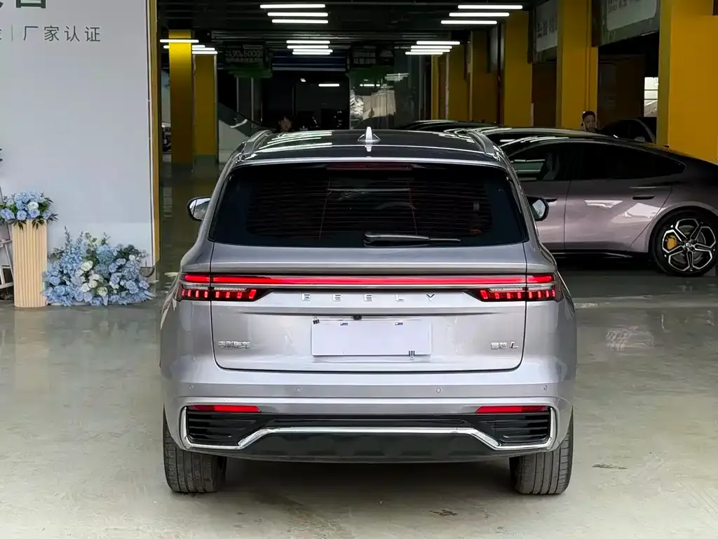 Geely Xingyue L — фото 3