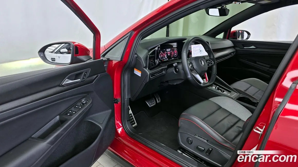 Volkswagen Golf 2022 из KR, фото 3