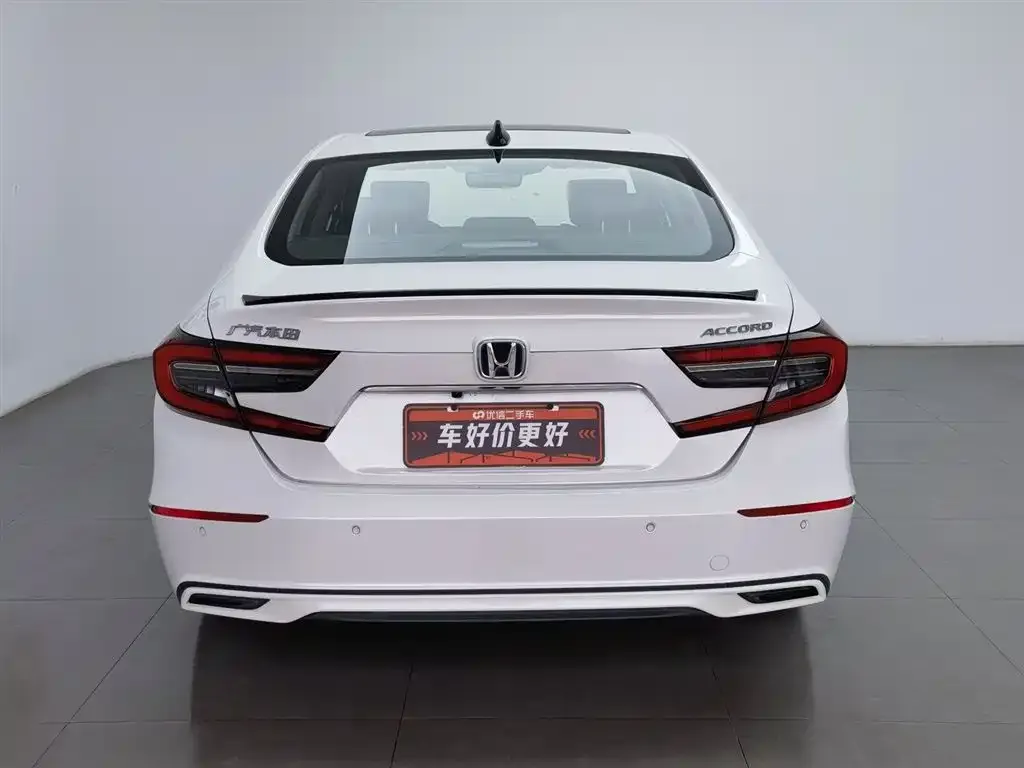 Honda Accord — фото 3