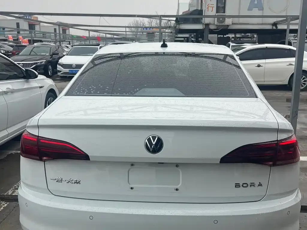 Volkswagen Bora 2022 из CN, фото 10