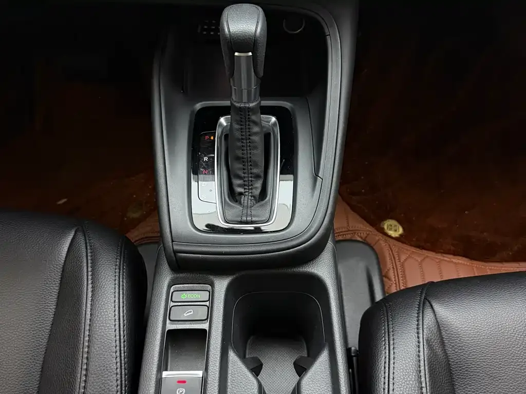 Honda Vezel 2023 из CN, фото 10