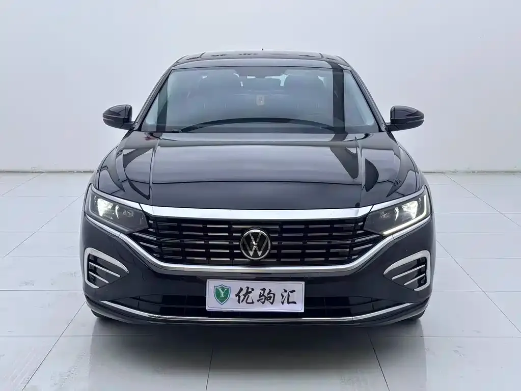 Volkswagen Passat 2024 из CN, фото 2