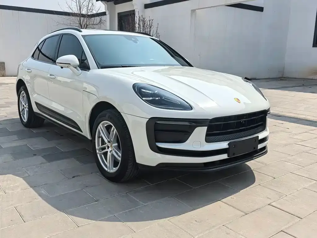 Porsche Macan — фото 1