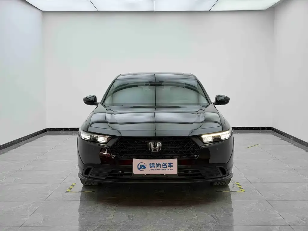 Honda Accord — фото 9