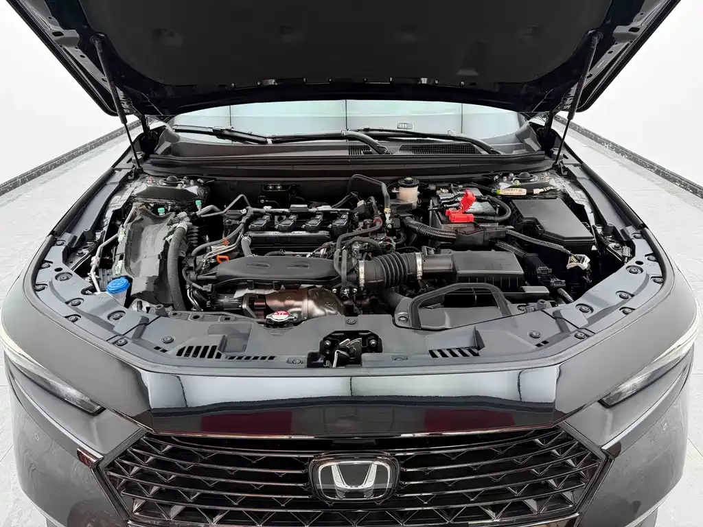 Honda Accord — фото 5
