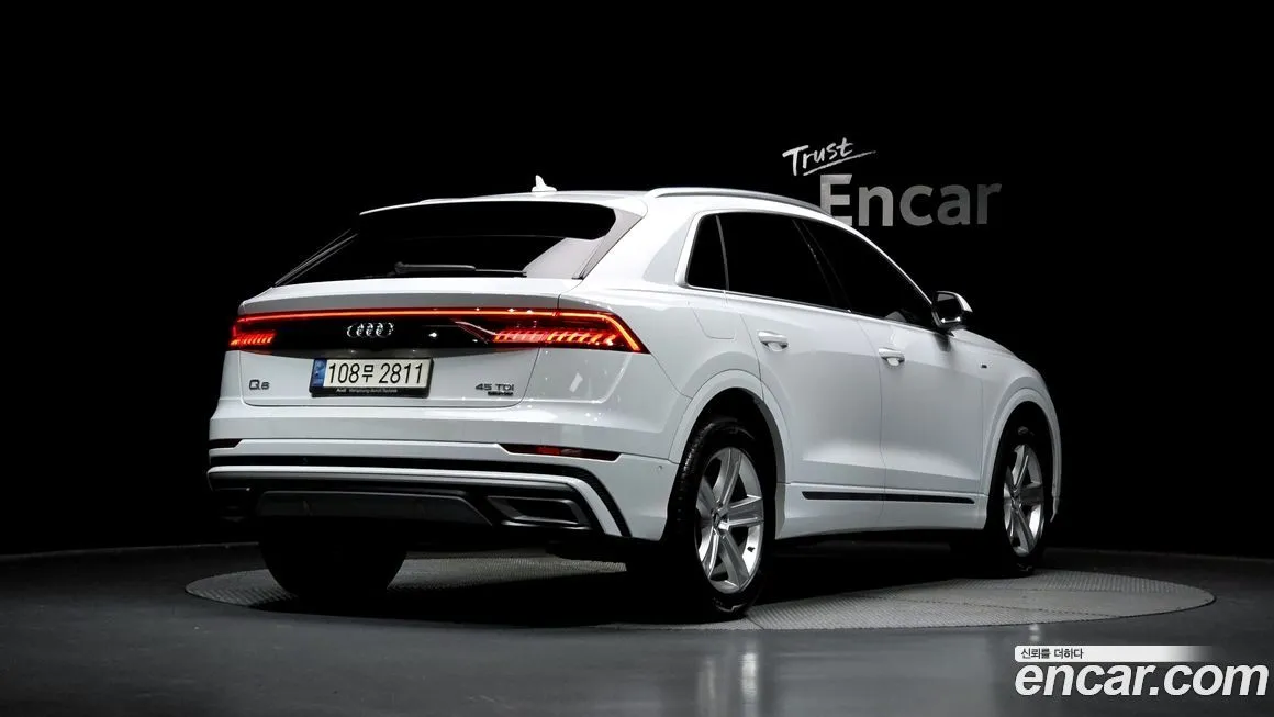 Audi Q8 2021 из KR, фото 2