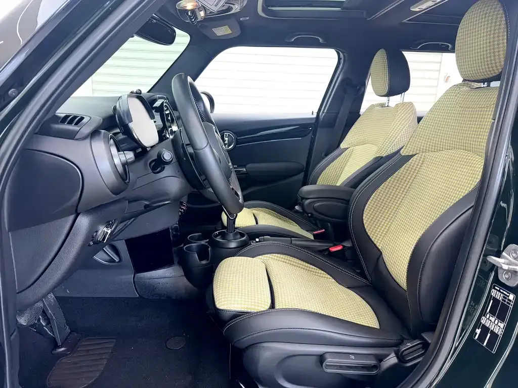 MINI Cooper (3-door) 2023 из CN, фото 6