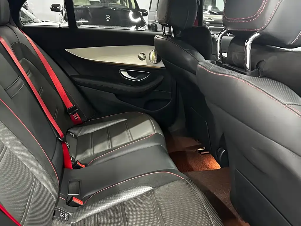 Mercedes-Benz E-Class AMG — фото 9