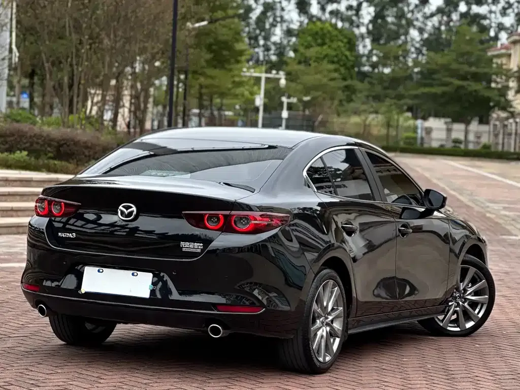 Mazda 3 Axela — фото 8
