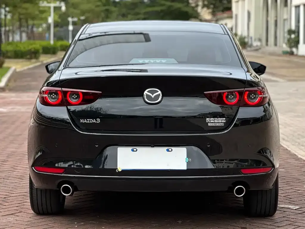 Mazda 3 Axela — фото 6