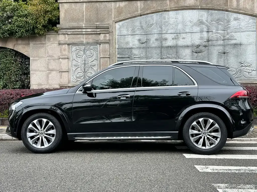 Mercedes-Benz GLE — фото 9