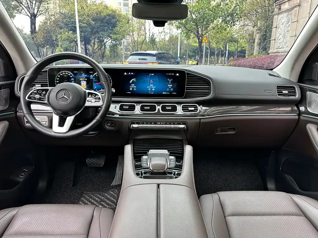 Mercedes-Benz GLE — фото 7
