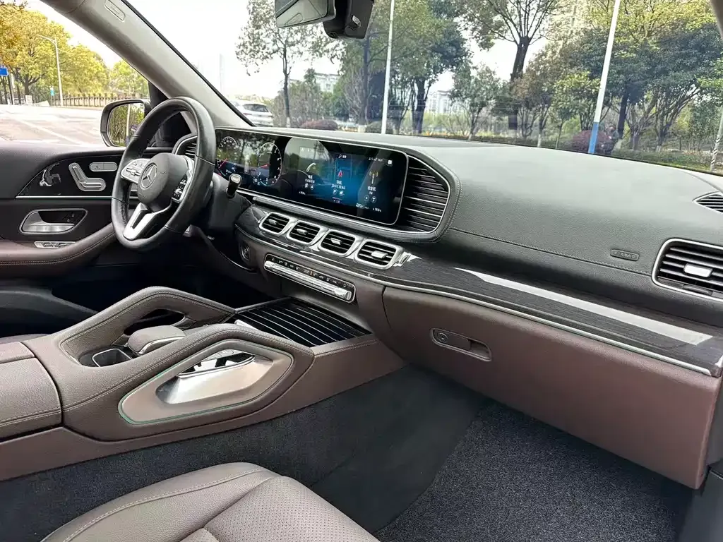 Mercedes-Benz GLE — фото 5