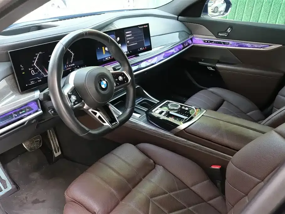 BMW 7 Series — фото 4