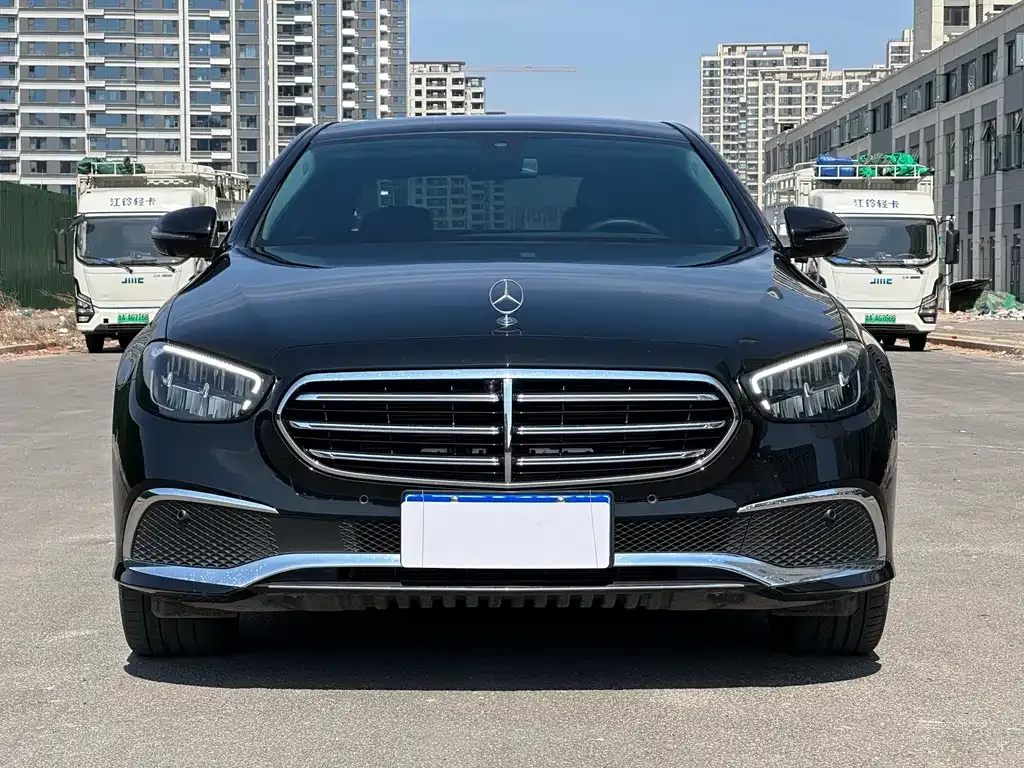 Mercedes-Benz E-Class 2023 из CN, фото 2