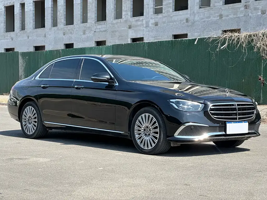 Mercedes-Benz E-Class 2023 из CN, фото 8