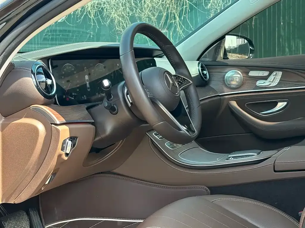 Mercedes-Benz E-Class 2023 из CN, фото 3