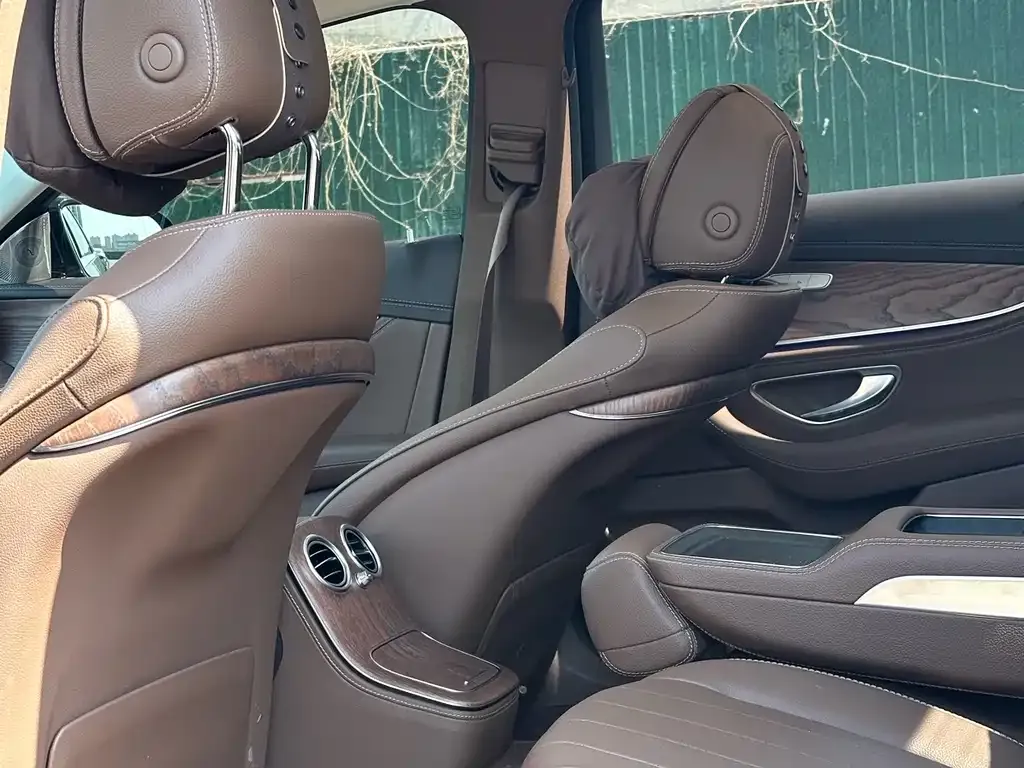 Mercedes-Benz E-Class 2023 из CN, фото 4