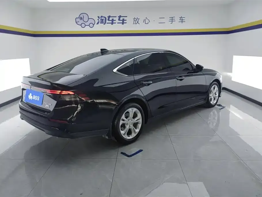 Honda Accord — фото 6