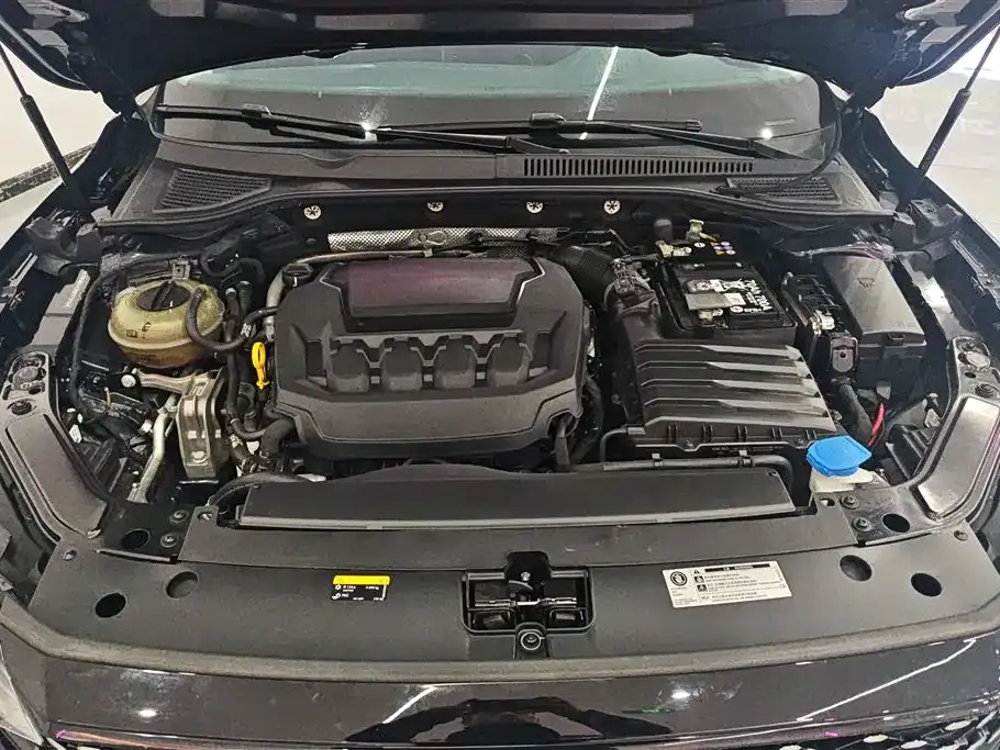 Volkswagen Passat 2023 из CN, фото 9