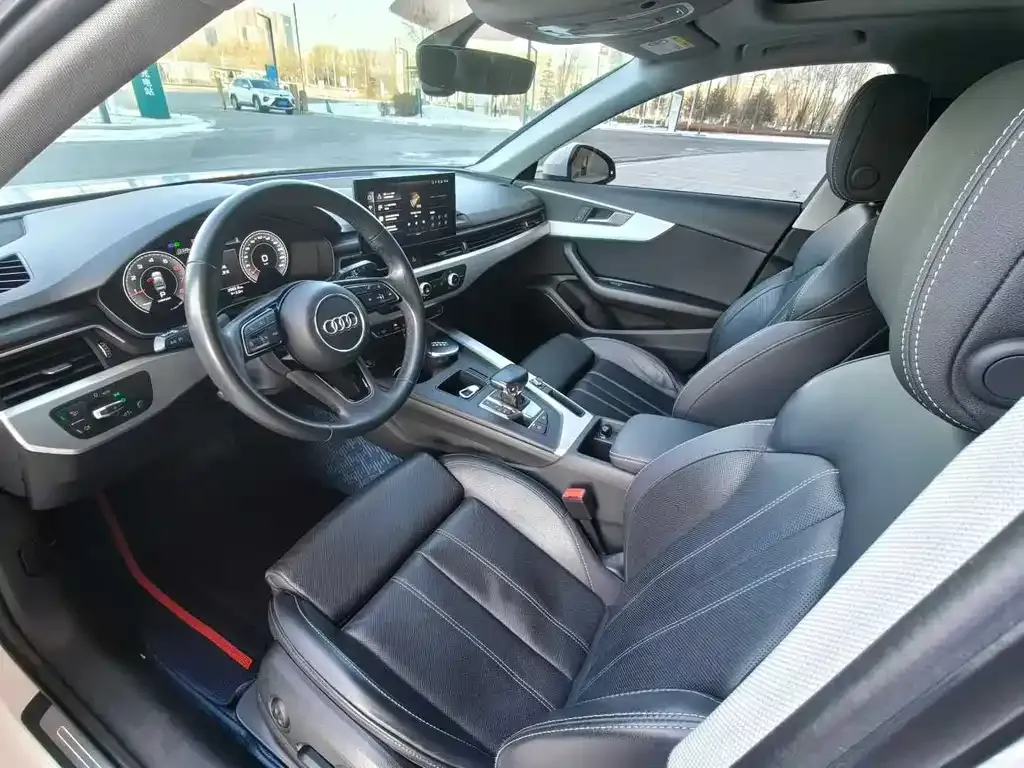 Audi A4L 2023 из CN, фото 5