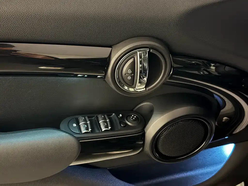 MINI Cooper (3-door) 2021 из CN, фото 10