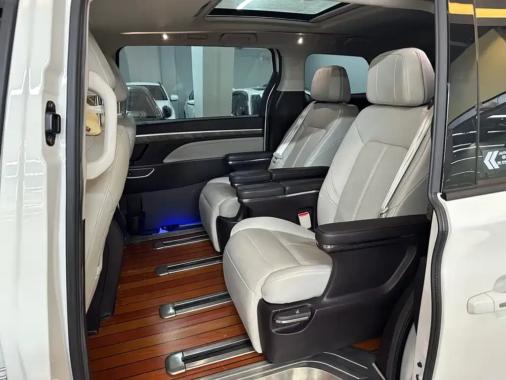 GAC Motor Trumpchi M8 — фото 5