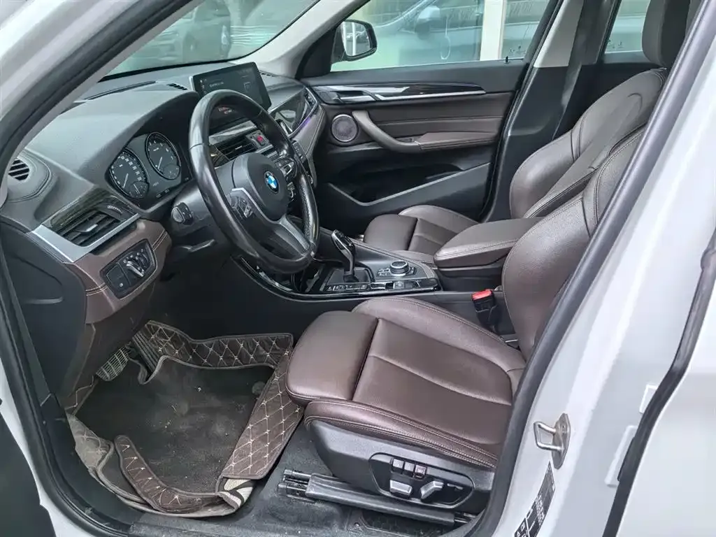 BMW X1 2021 из CN, фото 6