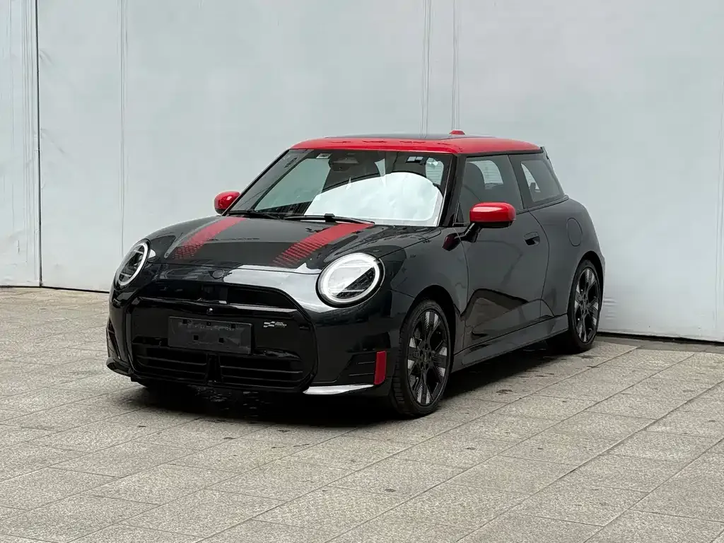 MINI JCW Electric 2025 из CN, фото 1