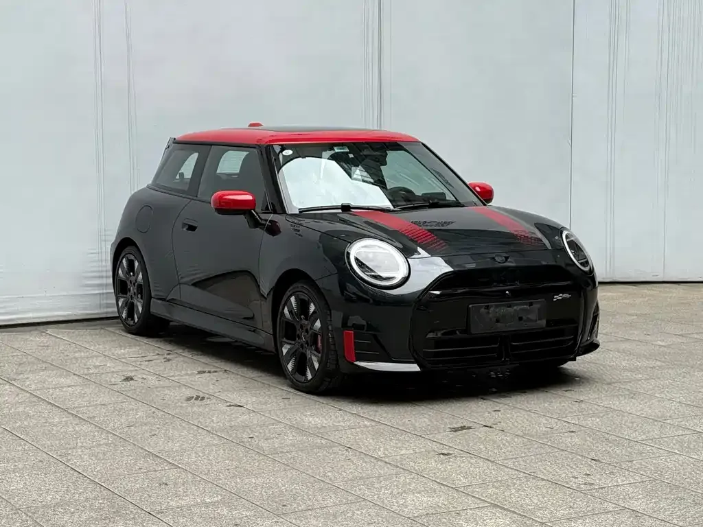 MINI JCW Electric 2025 из CN, фото 3