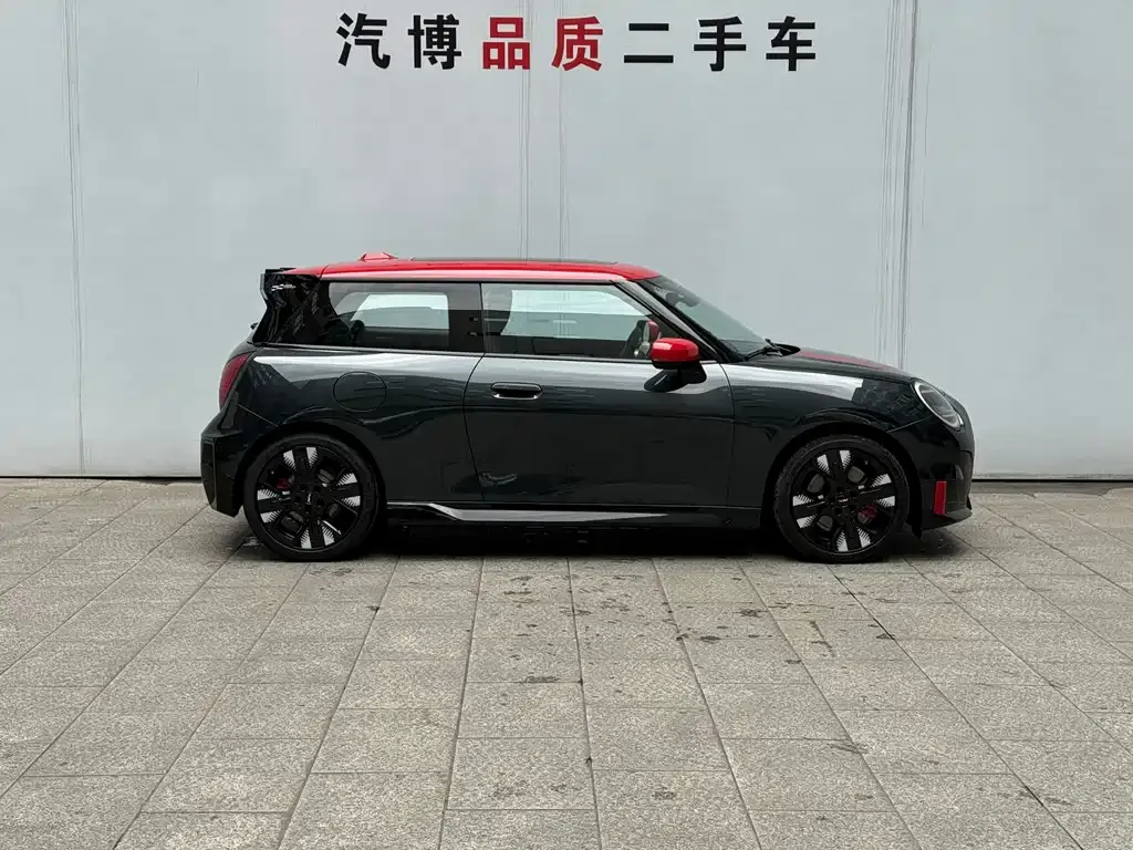 MINI JCW Electric 2025 из CN, фото 6