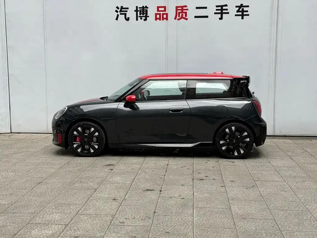 MINI JCW Electric 2025 из CN, фото 7