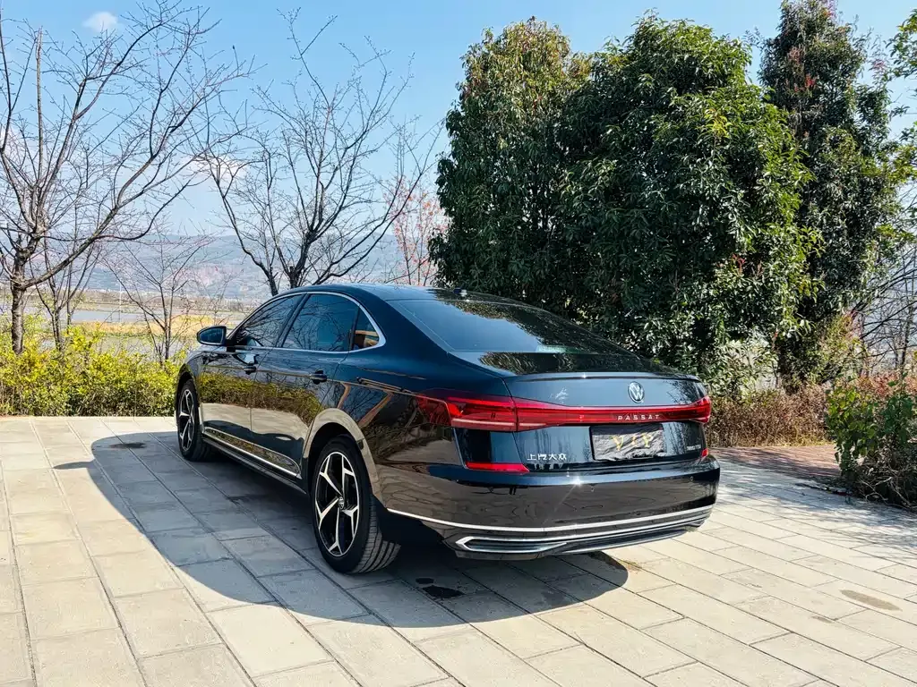 Volkswagen Passat 2024 из CN, фото 8