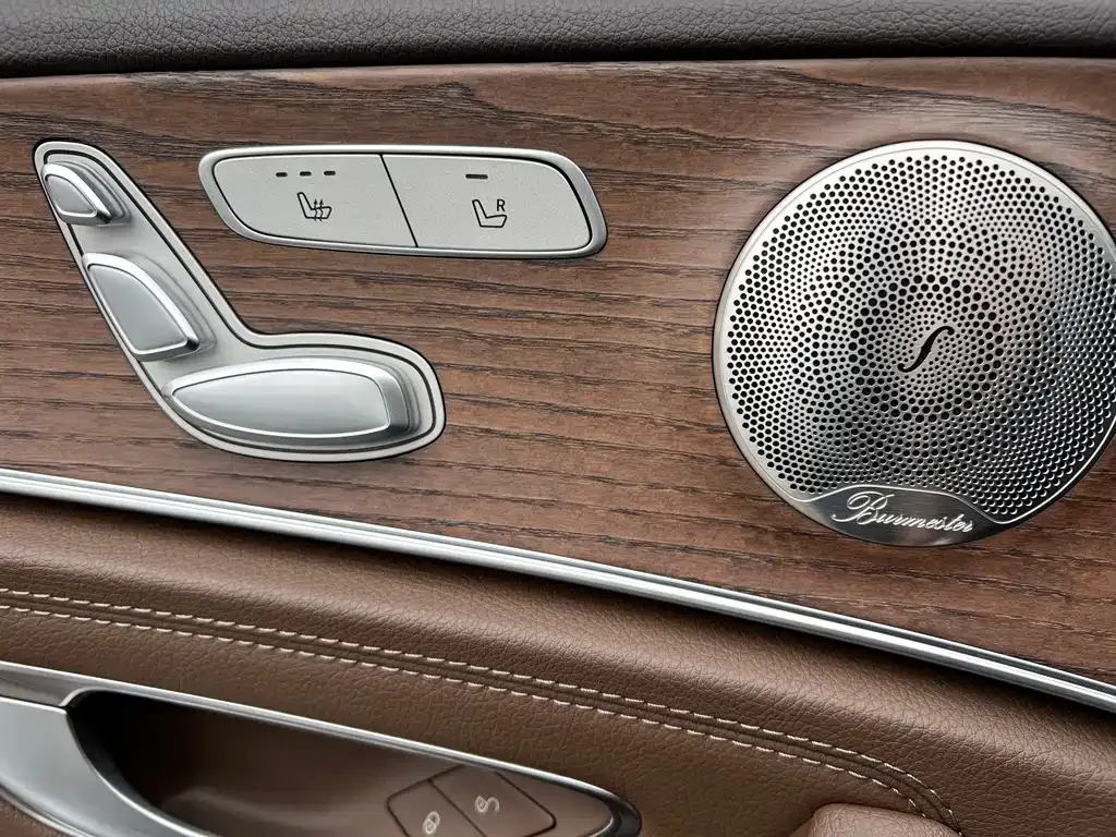 Mercedes-Benz E-Class — фото 10