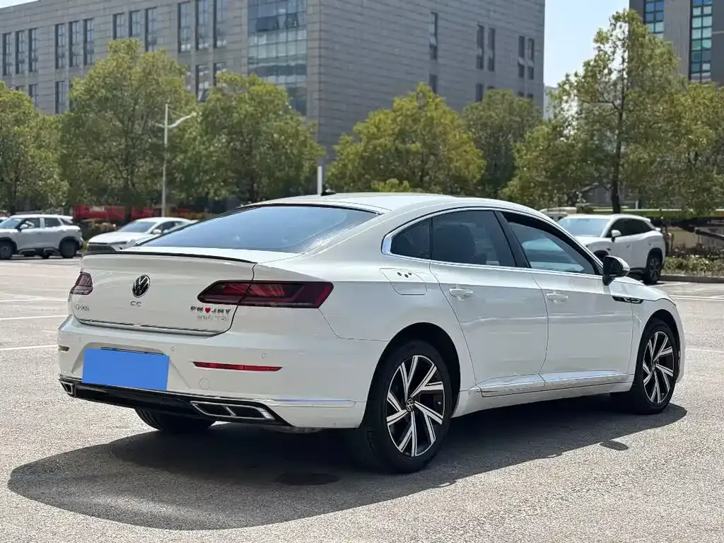 Volkswagen CC — фото 3