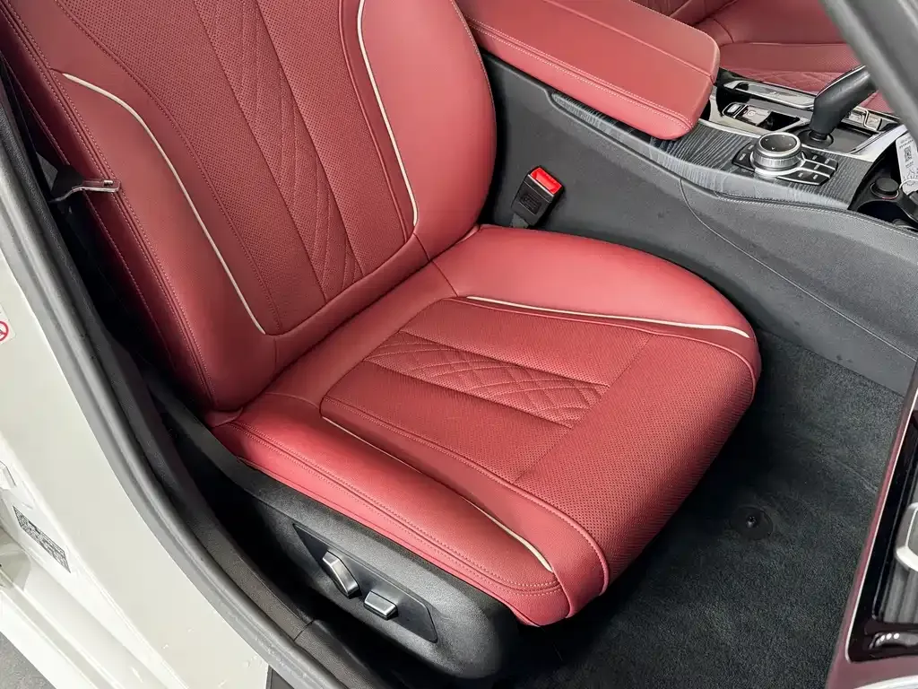 BMW 5 Series — фото 10
