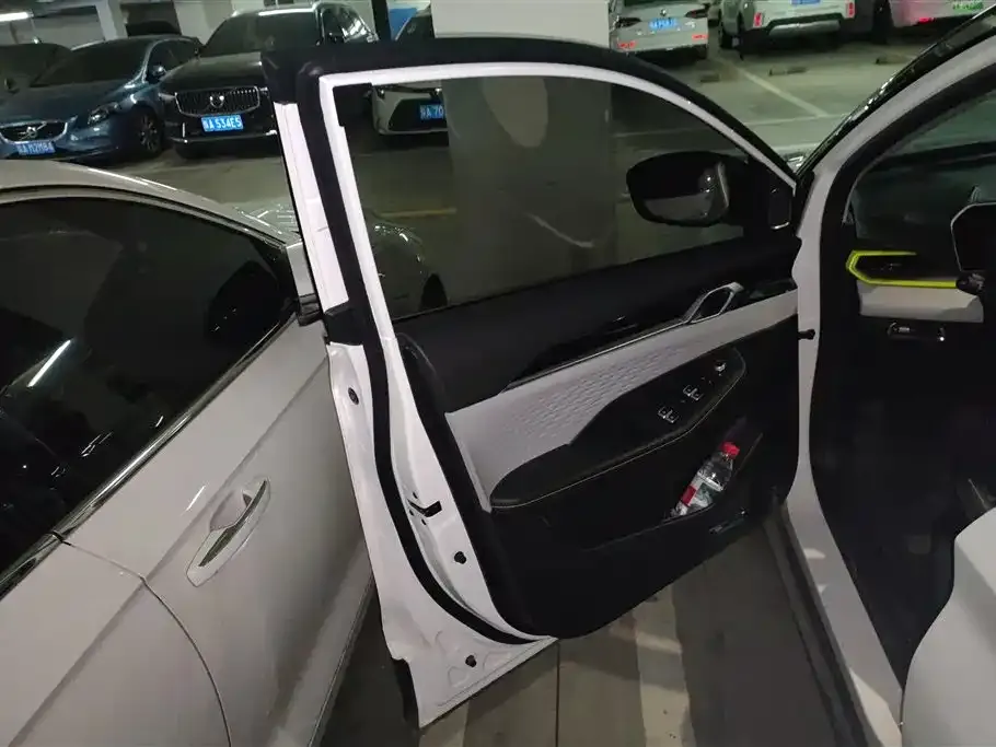 Geely Binyue 2023 из CN, фото 4