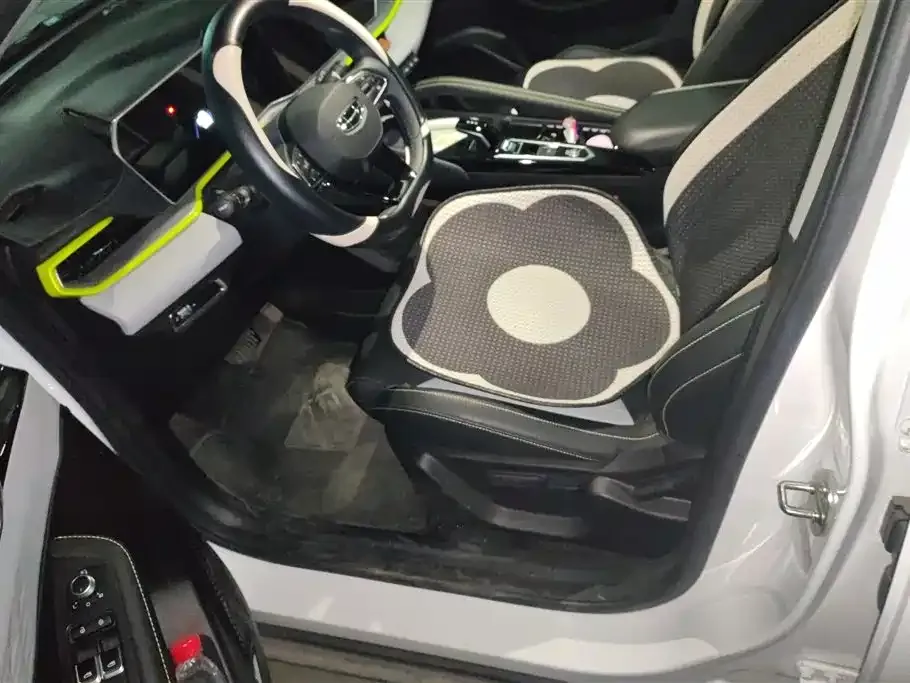 Geely Binyue 2023 из CN, фото 8