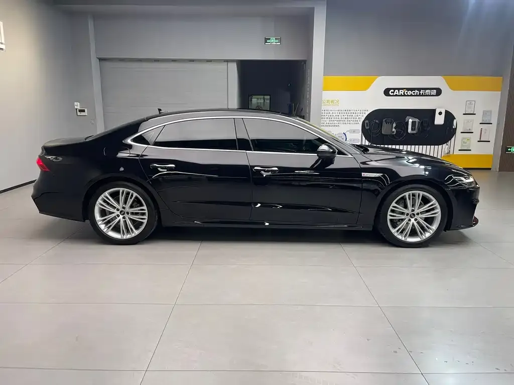 Audi A7L 2025 из CN, фото 2