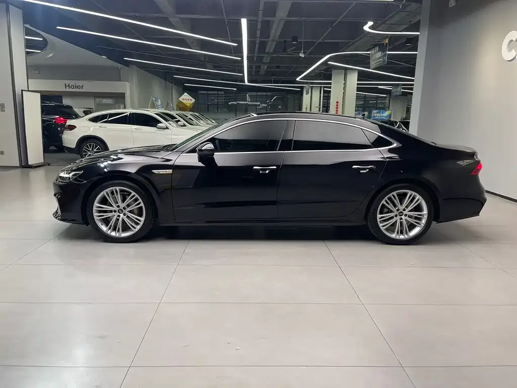Audi A7L 2025 из CN, фото 9