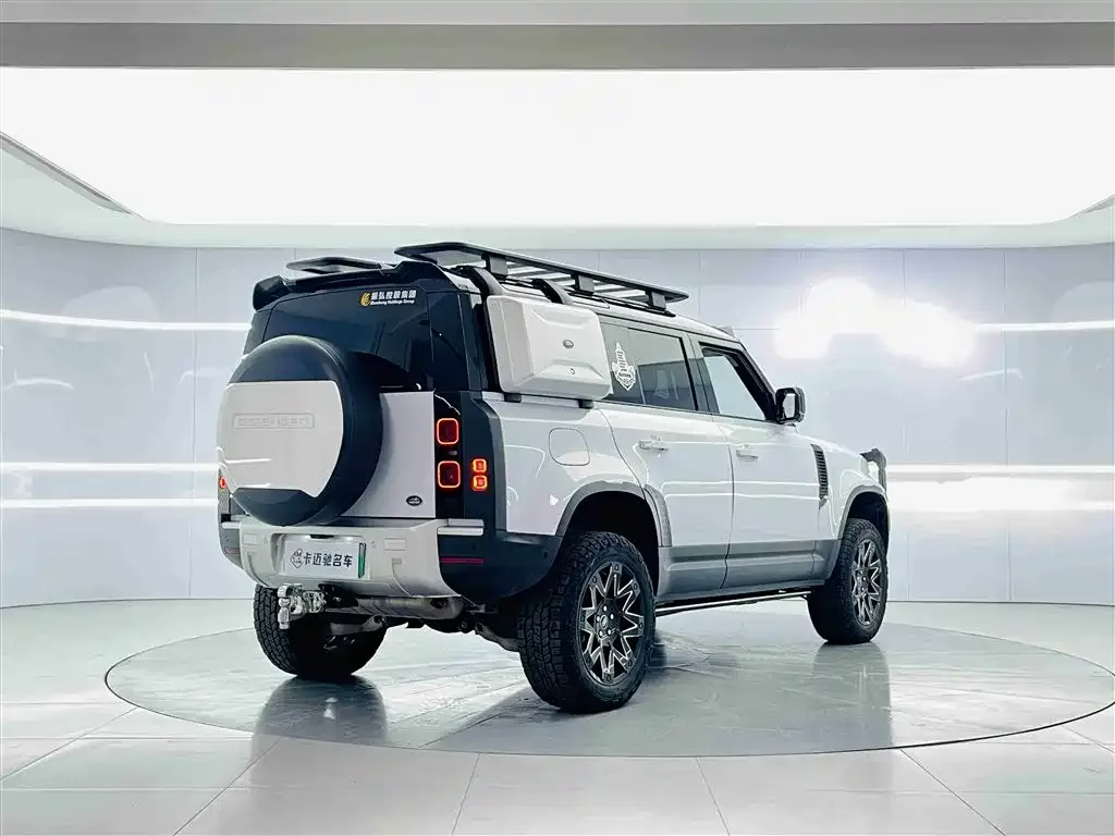 Land Rover 路虎卫士新能源 — фото 2