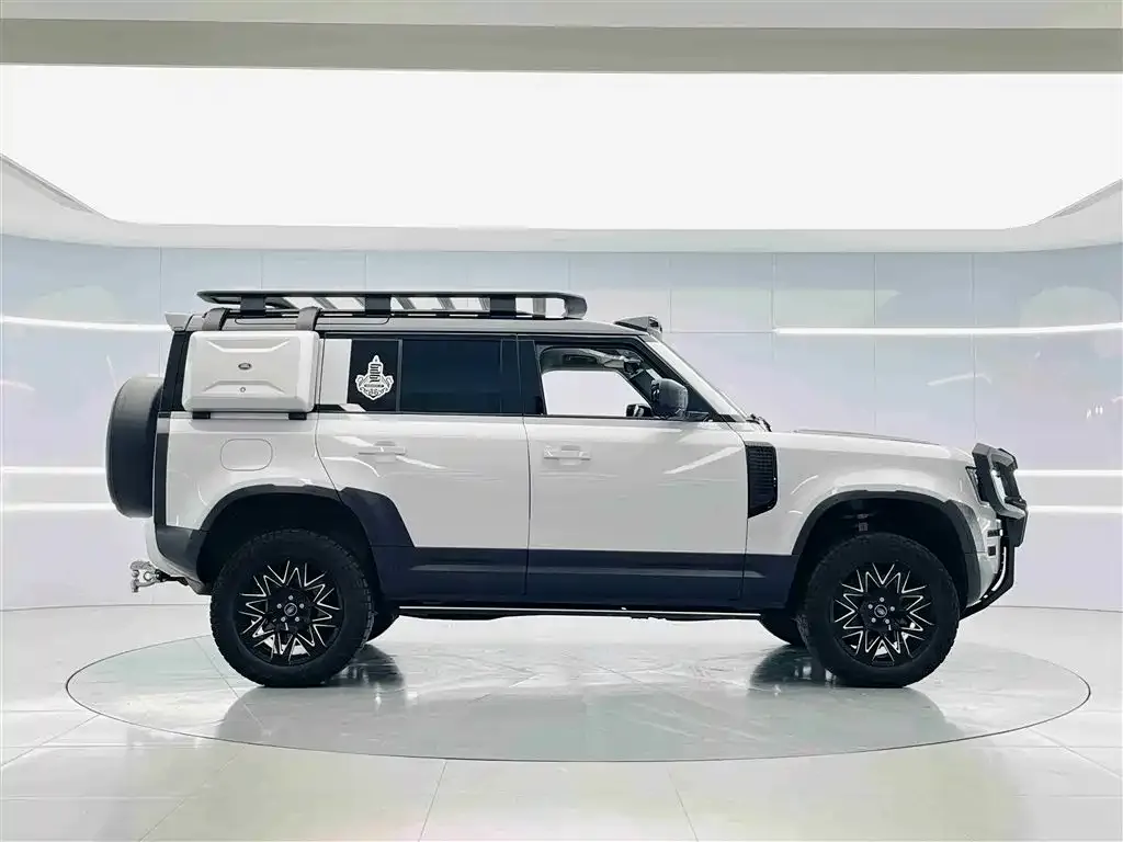 Land Rover 路虎卫士新能源 — фото 3